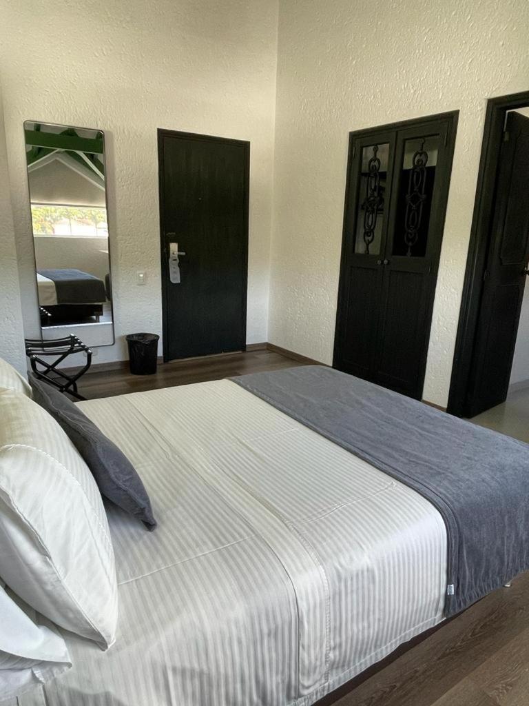 Hotel Santiago De Arma